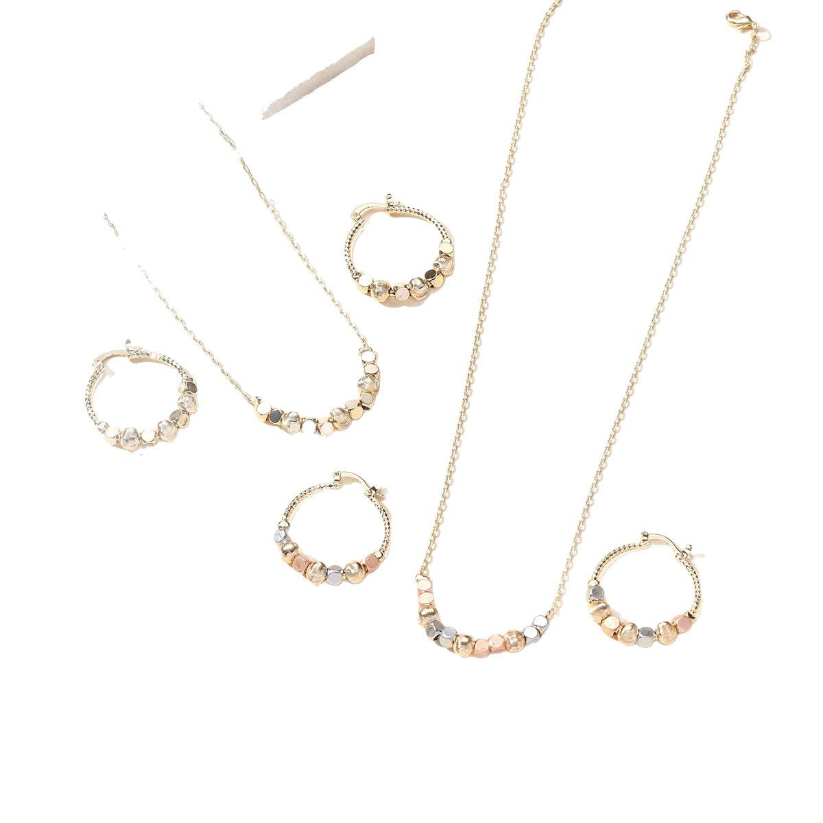 Ensemble collier et boucles d'oreilles rétro à perles carrées