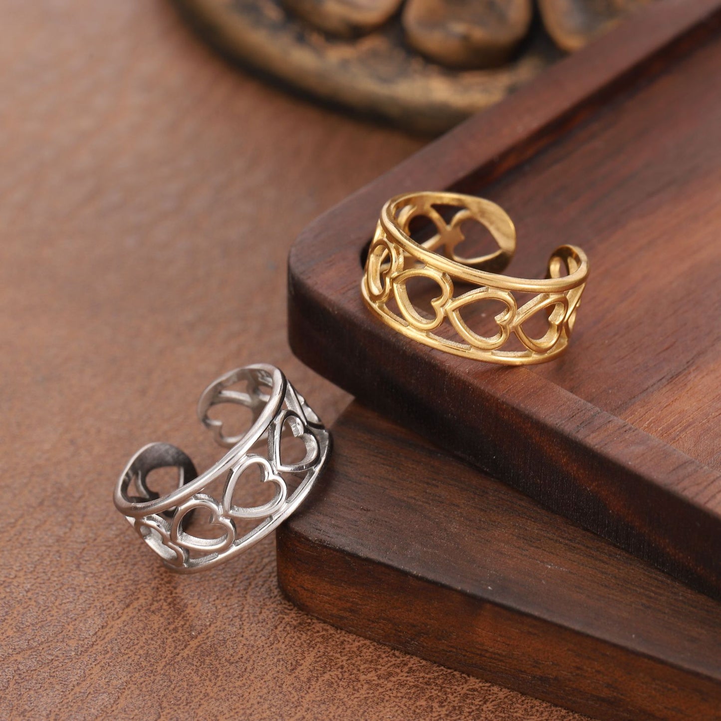 Bague ouverte ajustable en forme de cœur creux