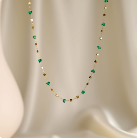 Collier Géométrique Pierre Naturelle – Acier au Titane Minimaliste